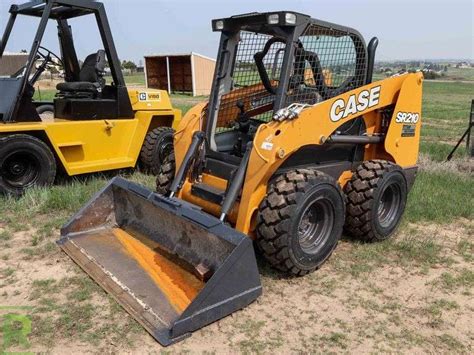 skid steer loader auxiliary hydraulics